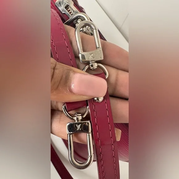 Louis Vuitton Alma BB - Picture 11 of 17